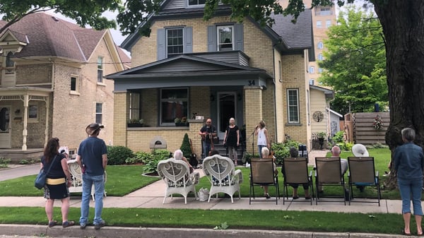 A porch party concert